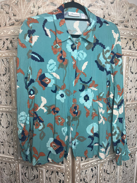Denim & Co Canyon Retreat Floral Button Front Blouse w/ Ruffle Cuff-Large